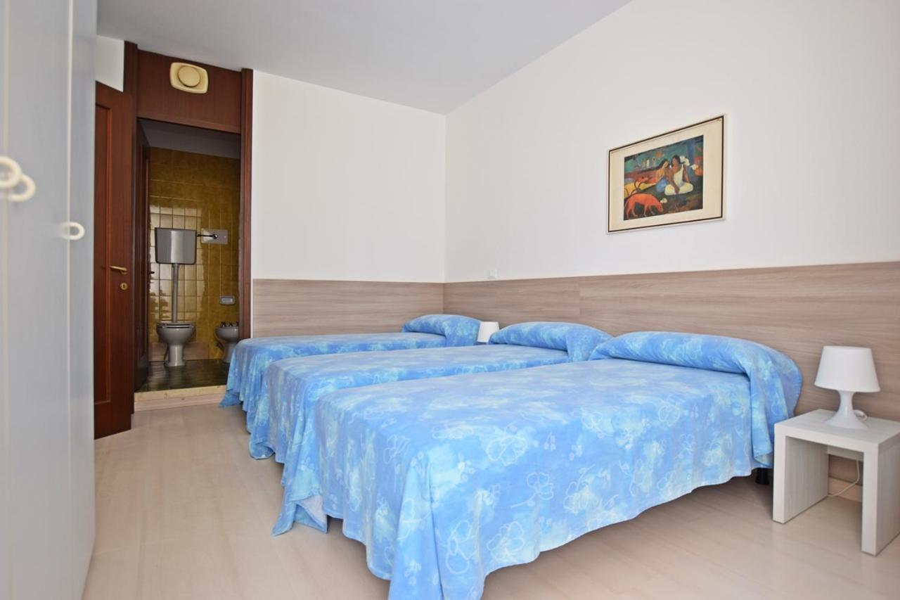 Condominio Luna 1 Lignano Sabbiadoro Exterior photo